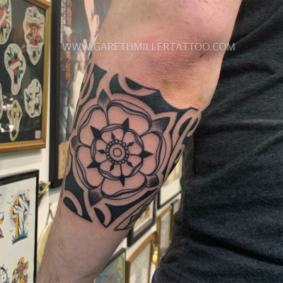 tribal polynesian sleeve yorkshire rose leeds